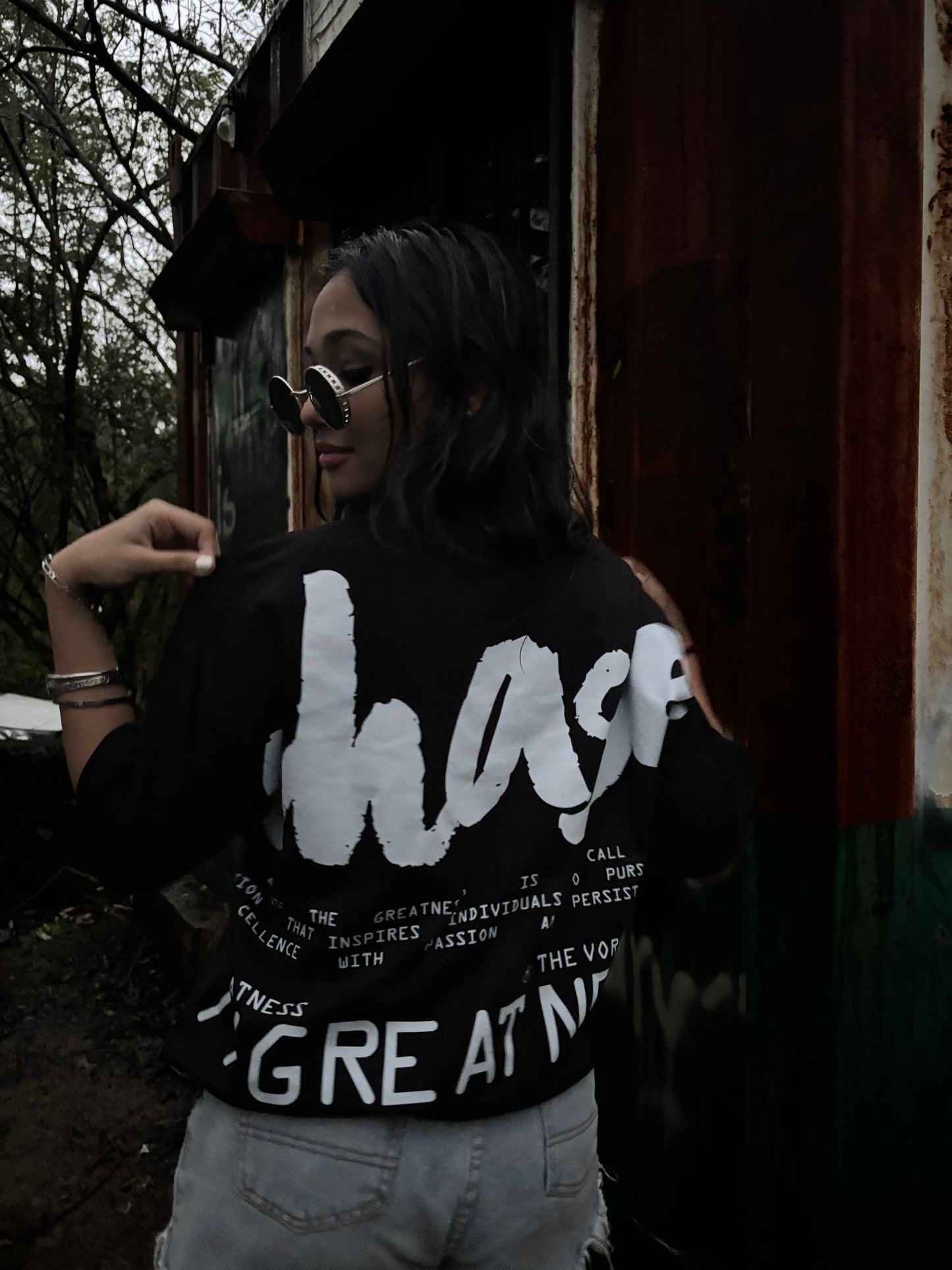 CHASE the greatness Black tee