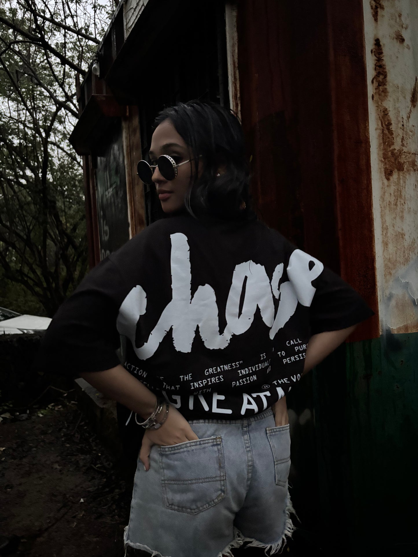 CHASE the greatness Black tee